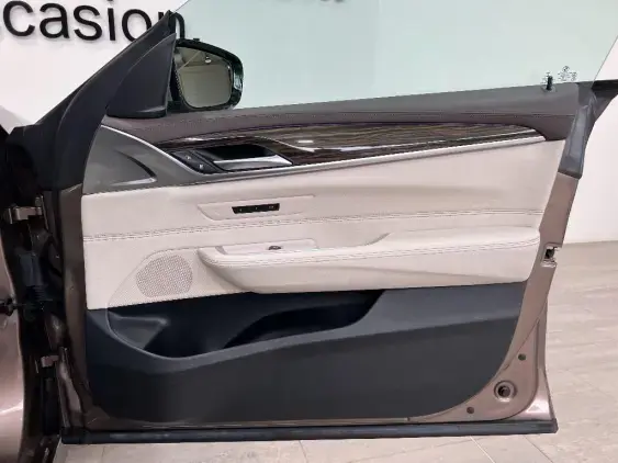 BMW SERIE 6 GRAN TURISMO I - voiture d'occasion - Photo 20