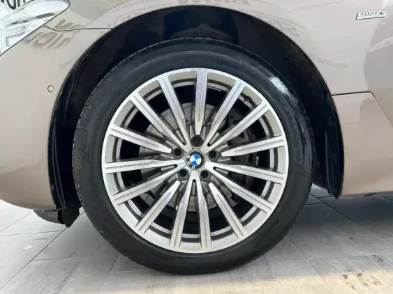 BMW SERIE 6 GRAN TURISMO I - voiture d'occasion - Photo 23