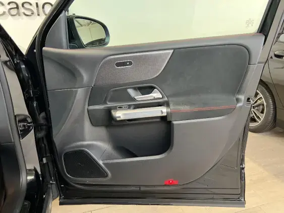 MERCEDES EQB - voiture d'occasion - Photo 20