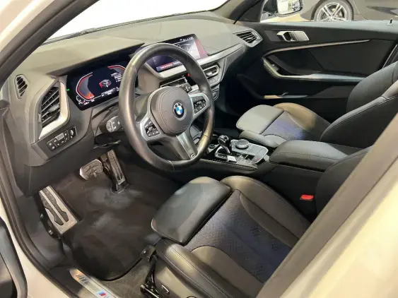 BMW SERIE 1 F40 - voiture d'occasion - Photo 18