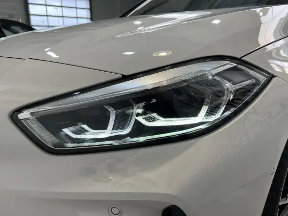 BMW SERIE 1 F40 - voiture d'occasion - Photo 22