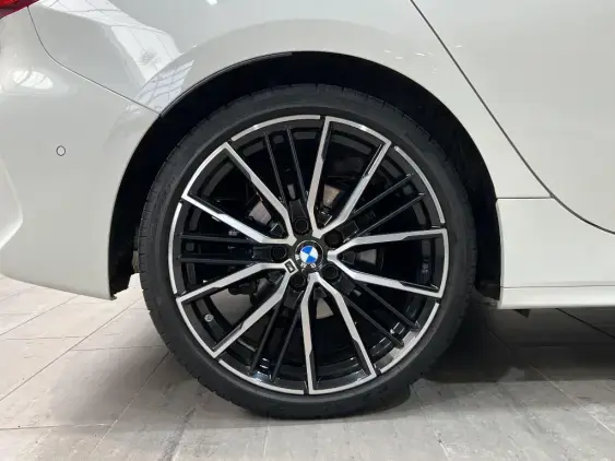 BMW SERIE 1 F40 - voiture d'occasion - Photo 25