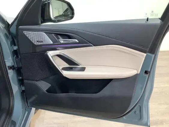 BMW X1 U11 - voiture d'occasion - Photo 20