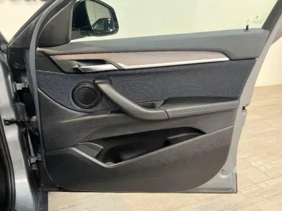 BMW X2 I - voiture d'occasion - Photo 20