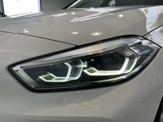 BMW SERIE 1 F40 - voiture d'occasion - Photo 22