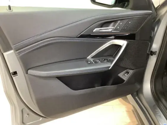 BMW X1 U11 - voiture d'occasion - Photo 19