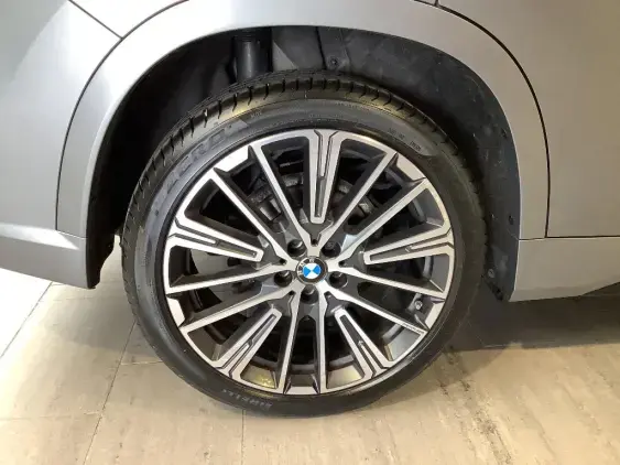 BMW X1 U11 - voiture d'occasion - Photo 25
