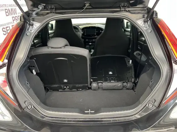 TOYOTA AYGO X - voiture d'occasion - Photo 16