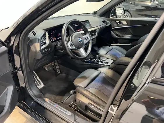 BMW SERIE 1 F40 - voiture d'occasion - Photo 18