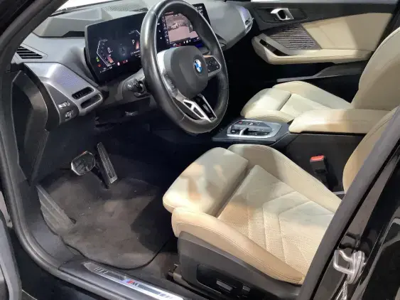 BMW SERIE 1 F70 - voiture d'occasion - Photo 17
