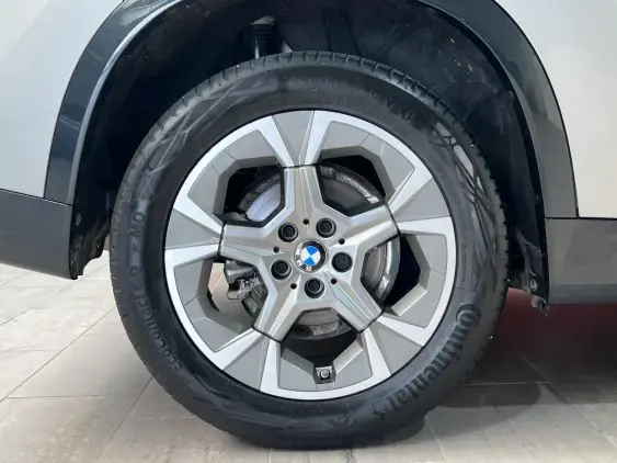BMW X1 U11 - voiture d'occasion - Photo 25