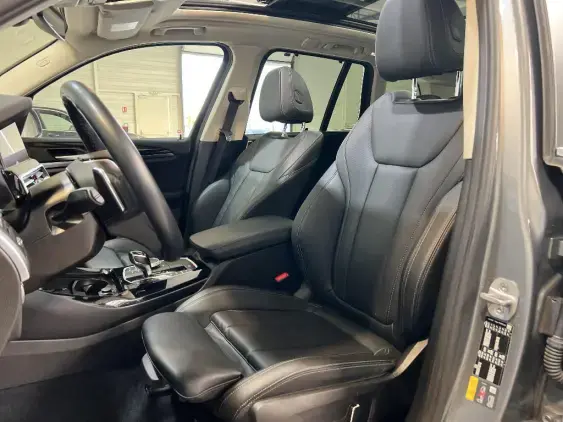 BMW X3 III - voiture d'occasion - Photo 18