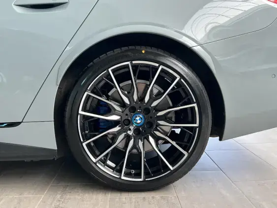 BMW i4 G26 - voiture d'occasion - Photo 24
