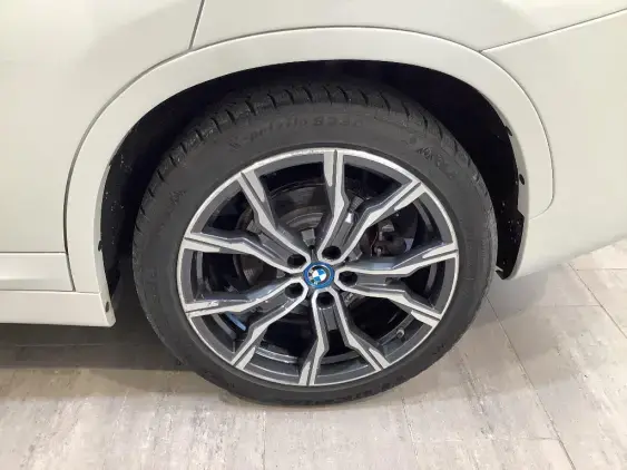 BMW X1 F48 LCI - voiture d'occasion - Photo 24