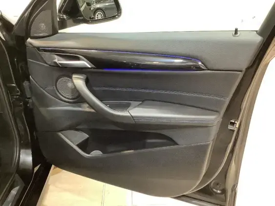 BMW X2 I - voiture d'occasion - Photo 19