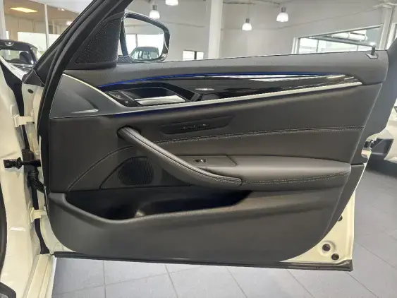 BMW SERIE 5 TOURING VI - voiture d'occasion - Photo 19