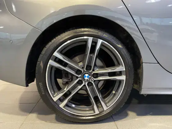 BMW SERIE 1 F40 - voiture d'occasion - Photo 22