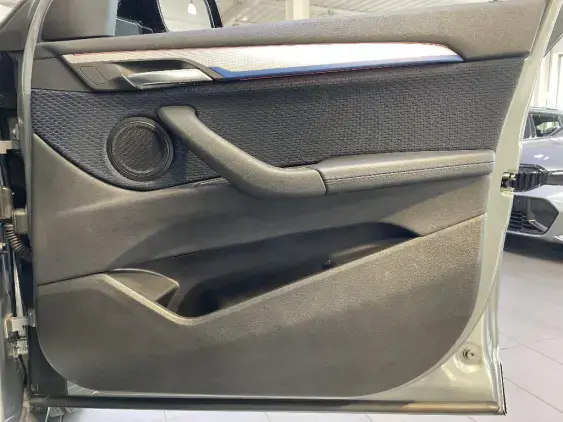 BMW X2 I - voiture d'occasion - Photo 18