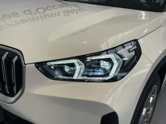 BMW X1 U11 - voiture d'occasion - Photo 19