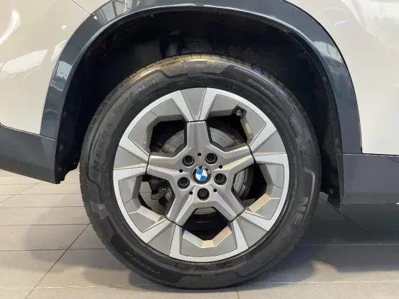 BMW X1 U11 - voiture d'occasion - Photo 22