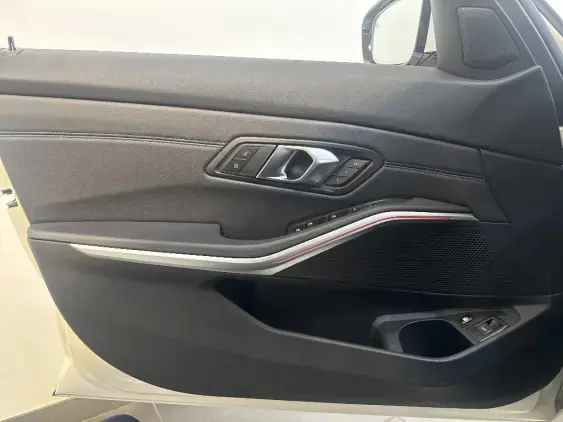 BMW SERIE 3 TOURING VII - voiture d'occasion - Photo 17