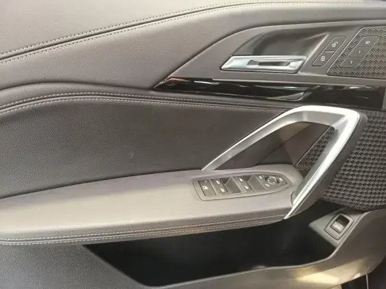 BMW X1 U11 - voiture d'occasion - Photo 18