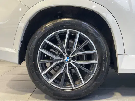 BMW X1 U11 - voiture d'occasion - Photo 22