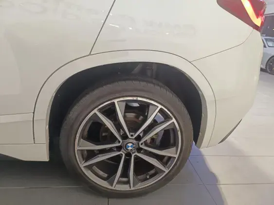 BMW X2 I - voiture d'occasion - Photo 19