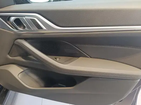 BMW SERIE 4 COUPE II - voiture d'occasion - Photo 19