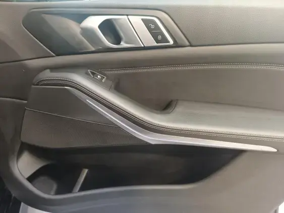 BMW X5 G05 - voiture d'occasion - Photo 19