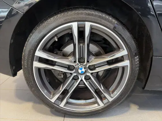 BMW SERIE 1 F40 - voiture d'occasion - Photo 24