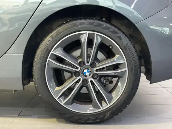 BMW SERIE 1 F40 - voiture d'occasion - Photo 21