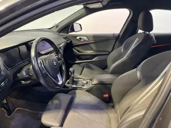 BMW SERIE 1 F40 - voiture d'occasion - Photo 16