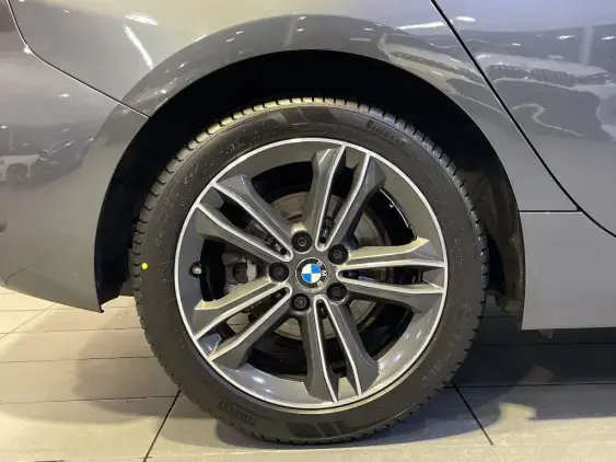 BMW SERIE 1 F40 - voiture d'occasion - Photo 22