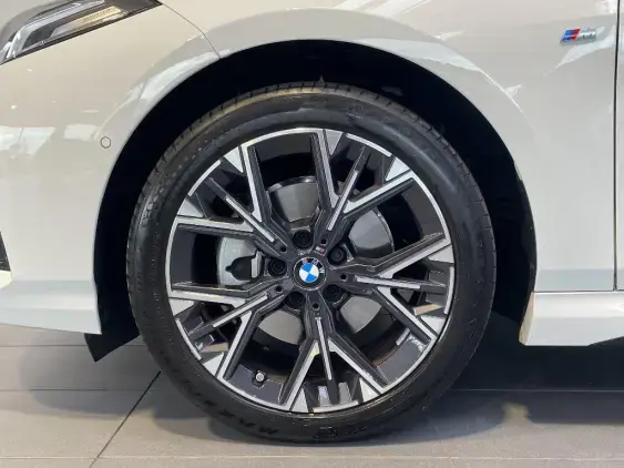 BMW SERIE 1 F70 - voiture d'occasion - Photo 20