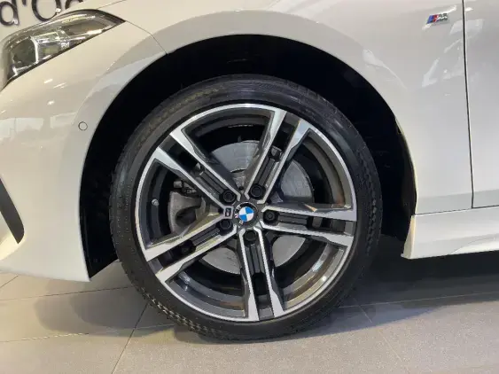 BMW SERIE 1 F40 - voiture d'occasion - Photo 20