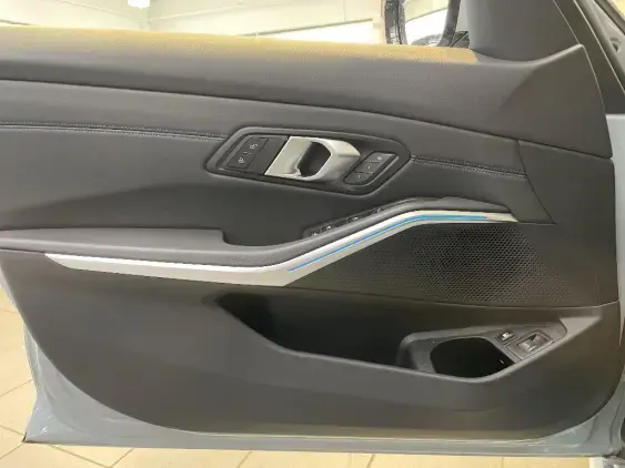 BMW SERIE 3 TOURING VII - voiture d'occasion - Photo 17