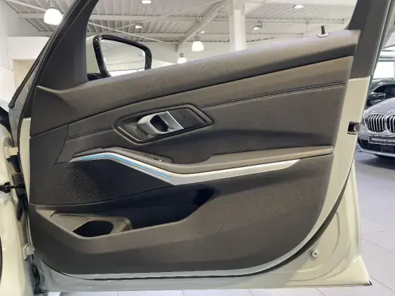 BMW SERIE 3 TOURING VII - voiture d'occasion - Photo 18