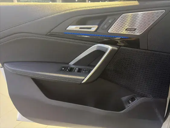 BMW X1 U11 - voiture d'occasion - Photo 19