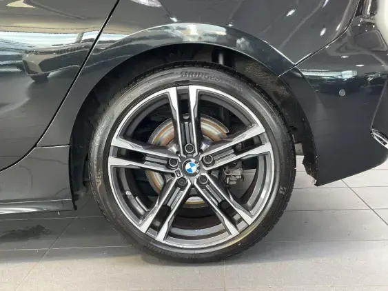 BMW SERIE 1 F40 - voiture d'occasion - Photo 21