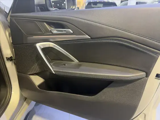 BMW X1 U11 - voiture d'occasion - Photo 20