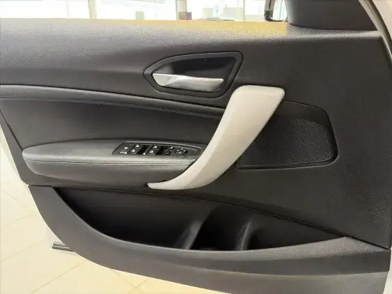 BMW SERIE 1 F20 LCI2 - voiture d'occasion - Photo 19