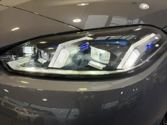 BMW SERIE 1 F70 - voiture d'occasion - Photo 22