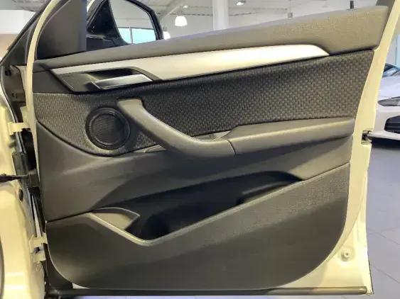 BMW X2 I - voiture d'occasion - Photo 18