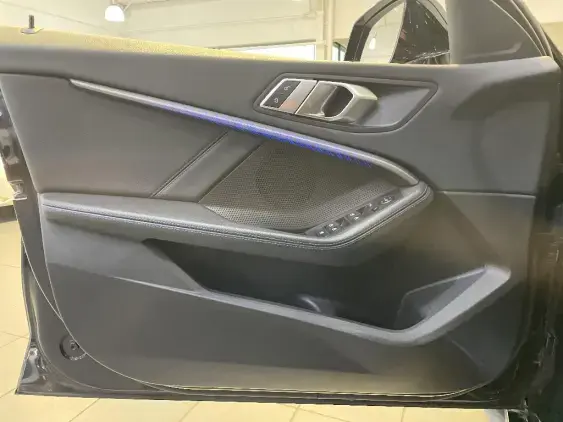 BMW SERIE 1 F40 - voiture d'occasion - Photo 17