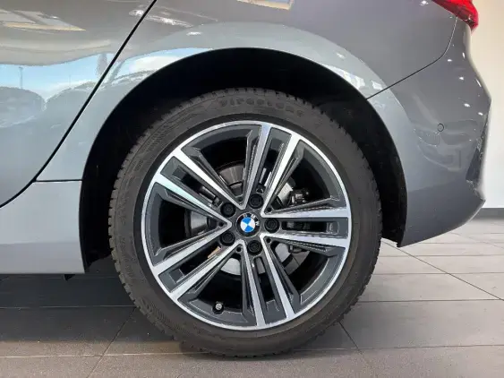 BMW SERIE 1 F40 - voiture d'occasion - Photo 21