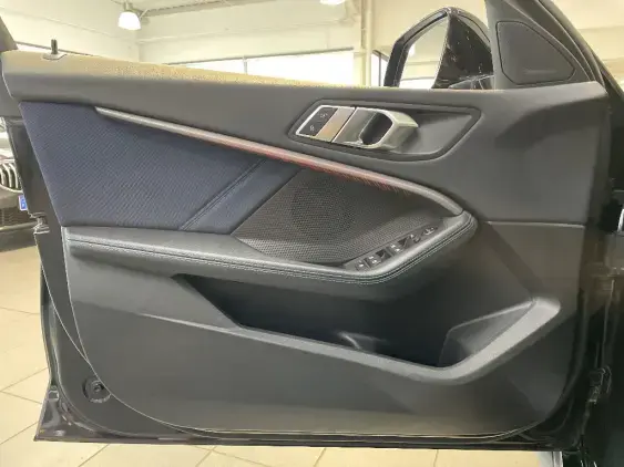 BMW SERIE 1 F40 - voiture d'occasion - Photo 17