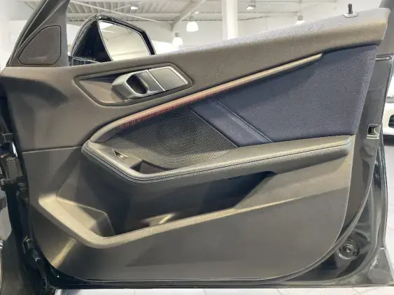 BMW SERIE 1 F40 - voiture d'occasion - Photo 18