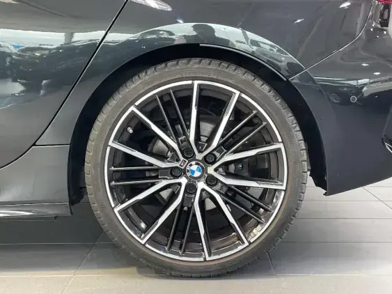 BMW SERIE 1 F40 - voiture d'occasion - Photo 21