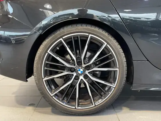 BMW SERIE 1 F40 - voiture d'occasion - Photo 22